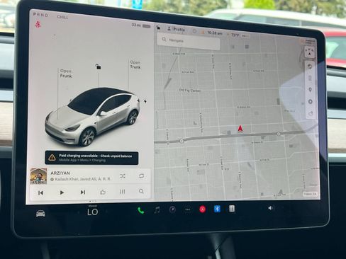 Used 2020 Tesla Model Y Long Range image 19