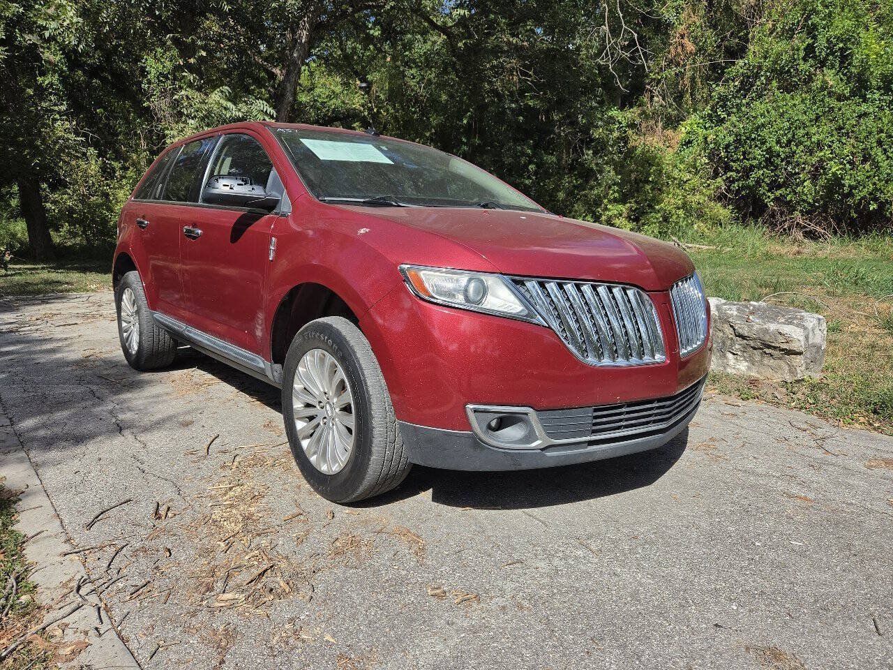 Used 2013 Lincoln MKX AWD image 1