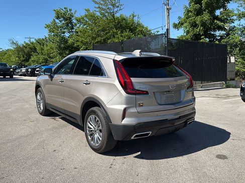 Used 2025 Cadillac XT4 Premium Luxury AWD/4WD image 5
