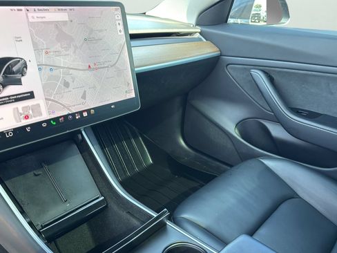 Used 2019 Tesla Model 3 Standard Range Plus RWD image 17
