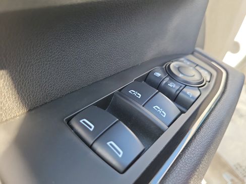 Used 2026 GMC Sierra 2500 AT4 image 24