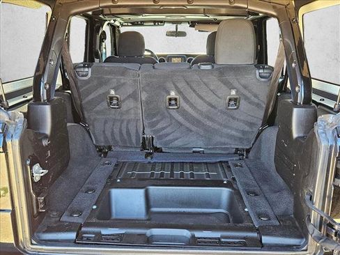 Used 2019 Jeep Wrangler Unlimited Sport S image 6