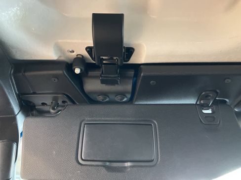 Used 2024 Jeep Wrangler Rubicon image 23