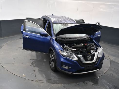 Used 2018 Nissan Rogue SL image 21