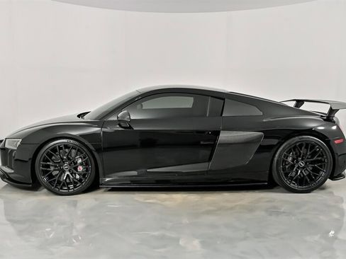 Used 2018 Audi R8 V10 plus AWD/4WD image 7