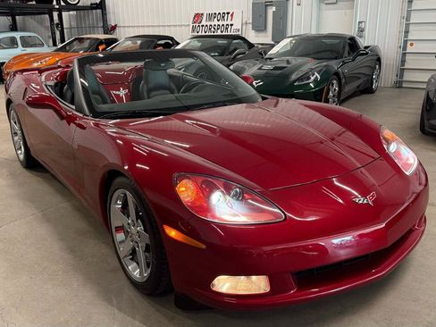Used 2008 Chevrolet Corvette Convertible w/ Preferred Equipment Group RWD image 2