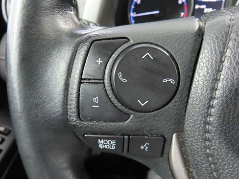 Used 2018 Toyota RAV4 XLE AWD/4WD image 24
