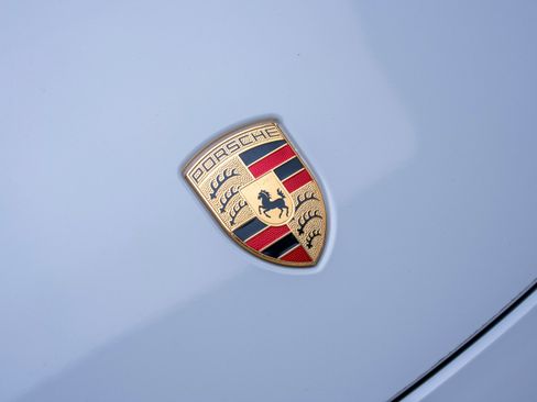Used 2019 Porsche 911 Carrera GTS RWD image 18