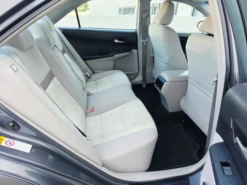 Used 2012 Toyota Camry FWD image 12