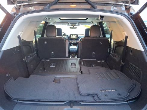 Certified 2024 Nissan Pathfinder Platinum image 29