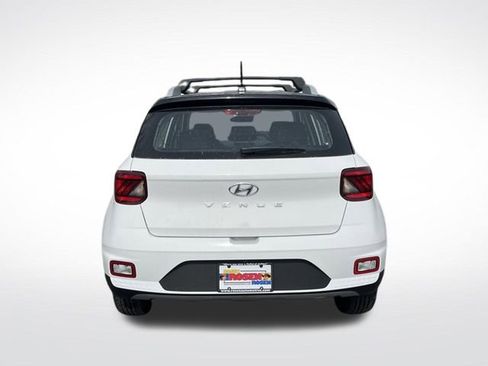 New 2026 Hyundai Venue SEL FWD image 5