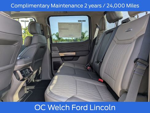 New 2026 Ford F250 Platinum w/ Platinum Plus Package AWD/4WD image 8