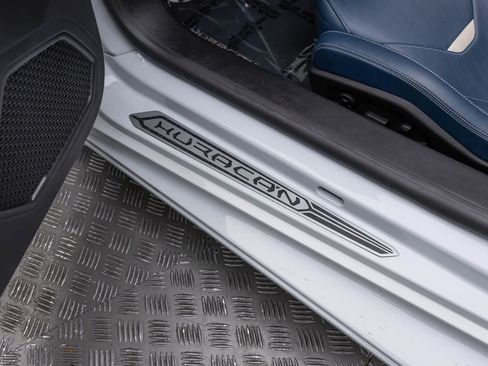 Used 2020 Lamborghini Huracan EVO AWD/4WD image 25