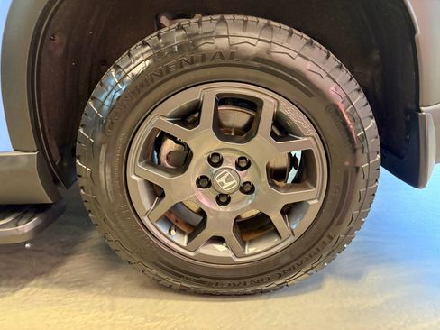 Used 2024 Honda Pilot TrailSport image 28