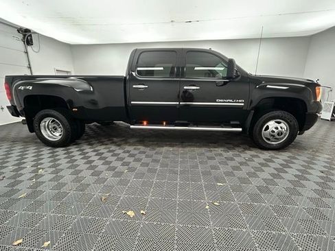 Used 2014 GMC Sierra 3500 Denali image 10