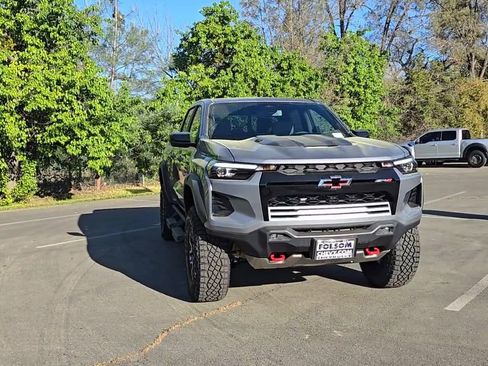 New 2026 Chevrolet Colorado ZR2 image 4