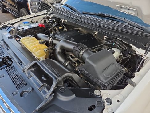Used 2019 Ford Expedition Platinum AWD/4WD image 15