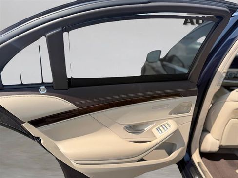 Used 2019 Mercedes-Benz S 560 4MATIC Sedan image 31