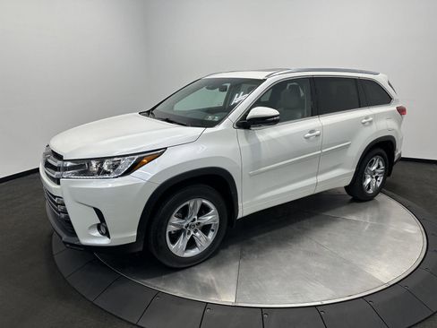 Used 2018 Toyota Highlander Limited AWD/4WD image 4