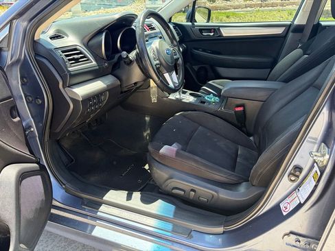 Used 2017 Subaru Legacy 2.5i Premium AWD/4WD image 16