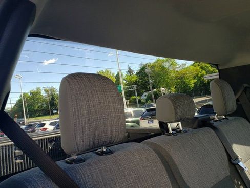 Used 2022 Ford F150 XLT image 35