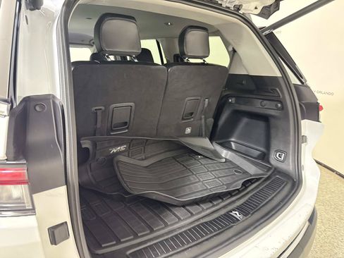 Used 2023 Jeep Grand Cherokee L Limited AWD/4WD image 10