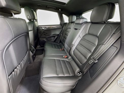 New 2026 Porsche Macan GTS image 26