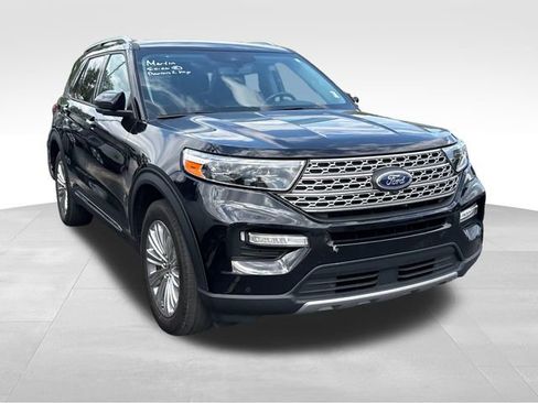 Used 2023 Ford Explorer Limited w/ Equipment Group 301A AWD/4WD image 2