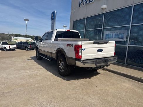 Used 2017 Ford F250 Lariat w/ Lariat Value Package image 5