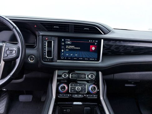 Used 2022 GMC Yukon Denali w/ Max Trailering Package AWD/4WD image 9