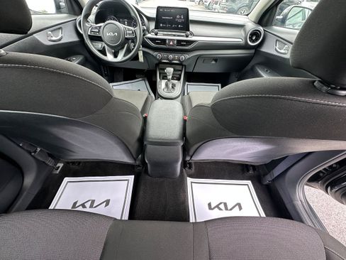Used 2024 Kia Forte LXS FWD image 12