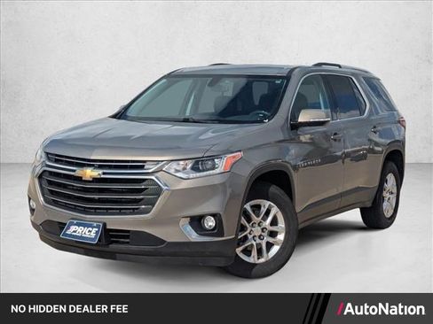 Used 2018 Chevrolet Traverse LT FWD image 1
