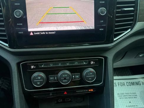 Used 2018 Volkswagen Atlas SEL FWD image 15