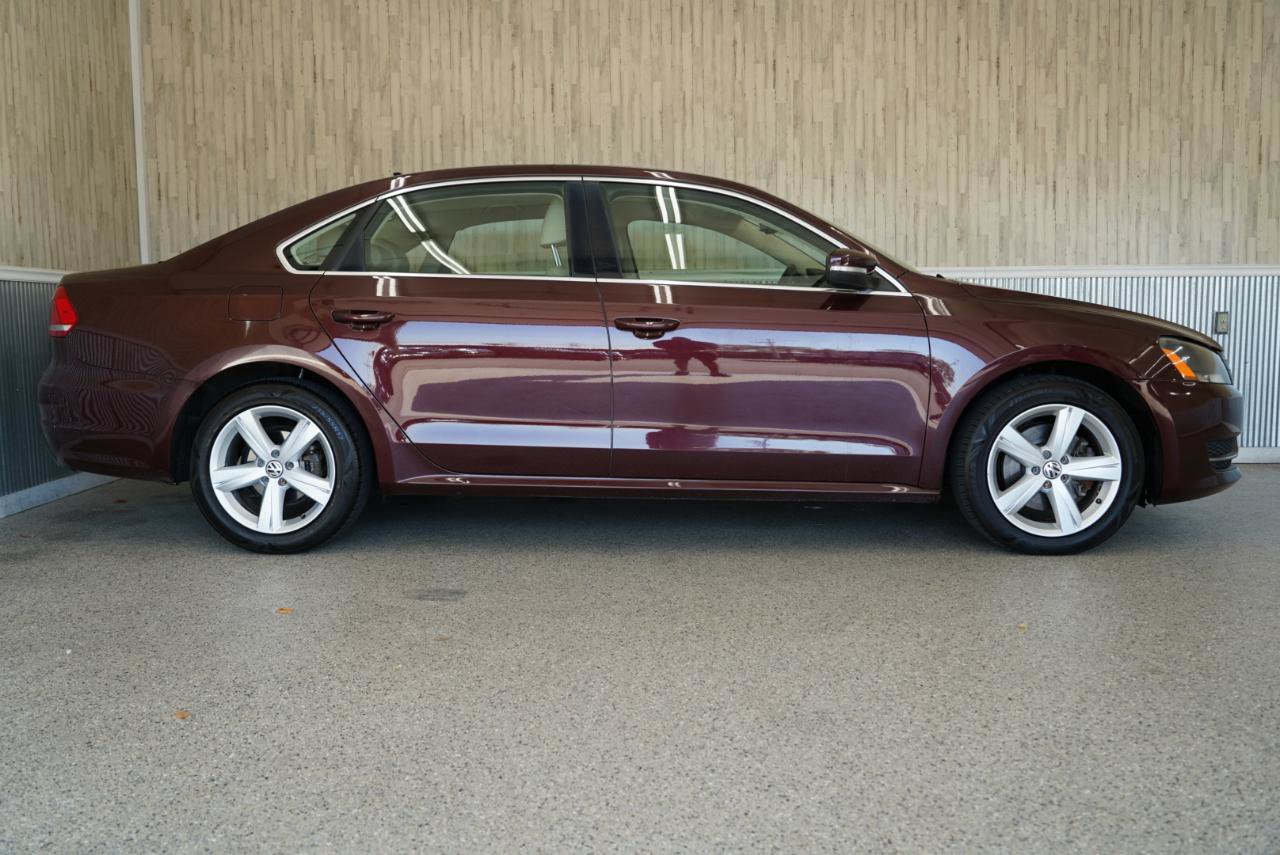 Used 2013 Volkswagen Passat TDI SE FWD image 6