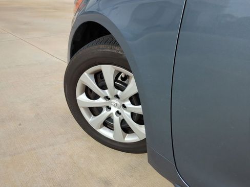 Used 2024 Toyota Corolla LE FWD image 10