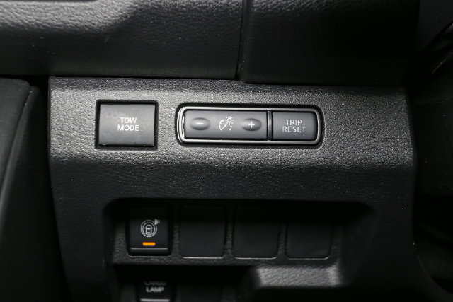 Used 2026 Nissan Frontier PRO-4X AWD/4WD image 30