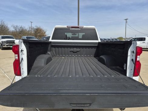 Used 2022 Chevrolet Silverado 2500 LTZ w/ Safety Package AWD/4WD image 11