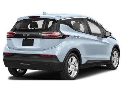 Certified 2023 Chevrolet Bolt LT w/ Infotainment Package FWD image 5