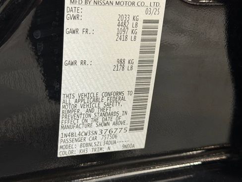 Used 2025 Nissan Altima 2.5 SR image 33