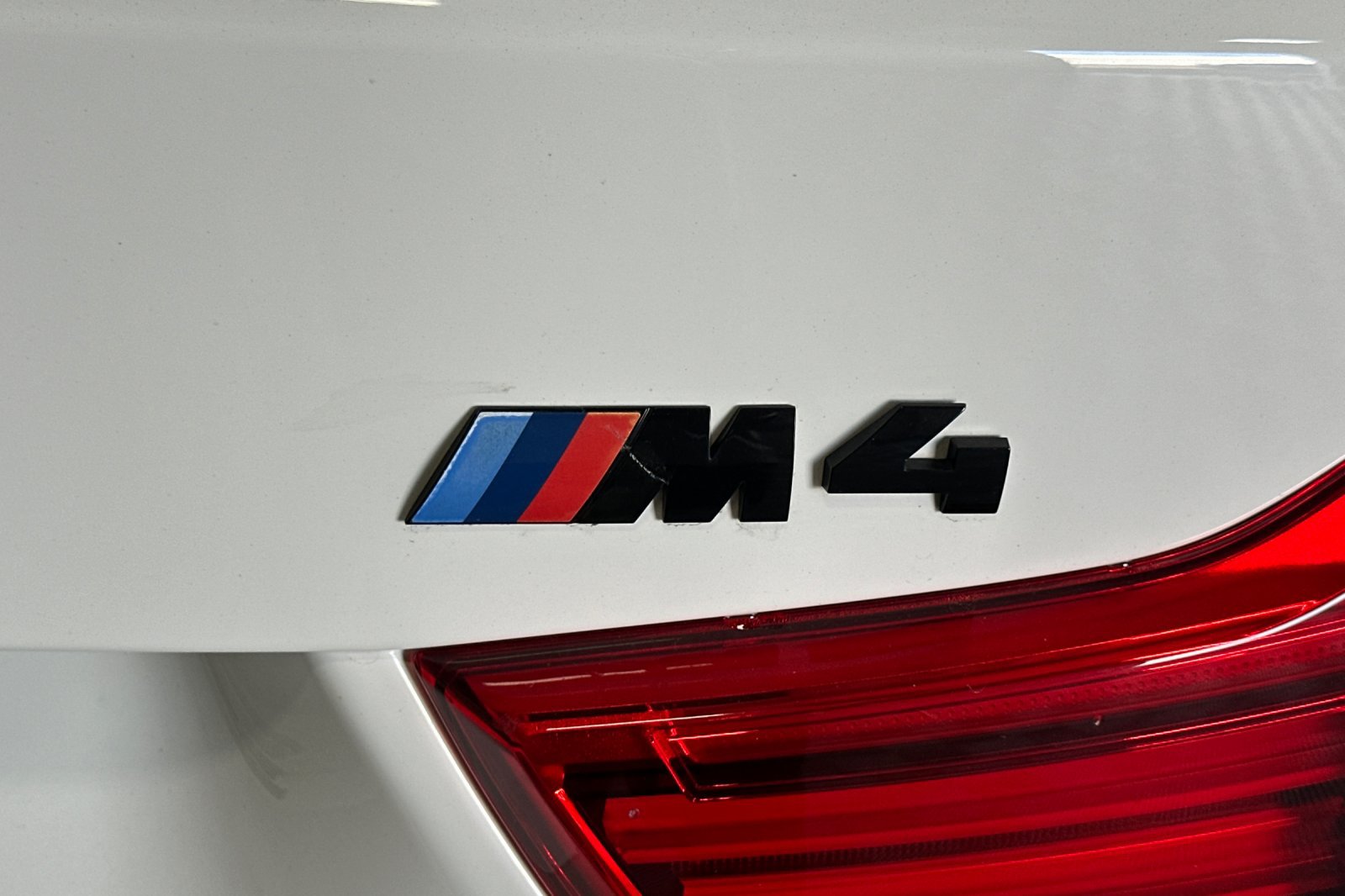 Used 2018 BMW M4 Convertible w/ Executive Package RWD image 51