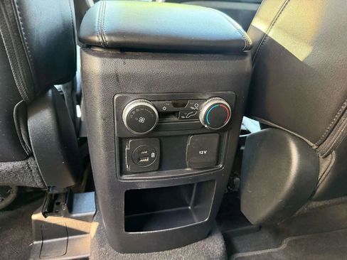 Used 2021 Ford Explorer XLT w/ Equipment Group 202A image 17