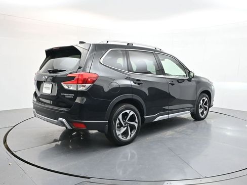 Used 2024 Subaru Forester Touring w/ POP Package 3 AWD/4WD image 7