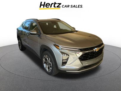 Used 2025 Chevrolet Trax LT w/ LT Convenience Package