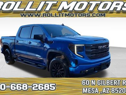 Used 2022 GMC Sierra 1500 Elevation w/ LPO, Elevation Black Package
