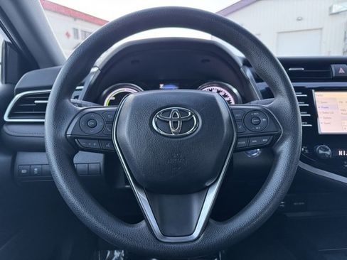 Certified 2018 Toyota Camry LE image 22
