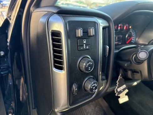 Used 2018 Chevrolet Silverado 1500 LT w/ All Star Edition image 17