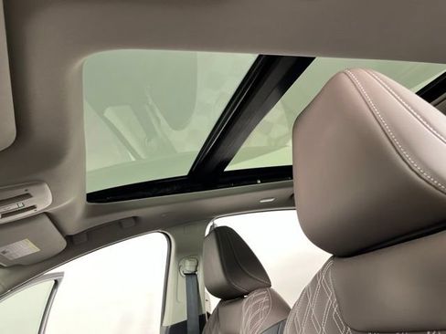 Used 2025 Nissan Murano Platinum w/ Cargo Package AWD/4WD image 34