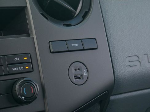 New 2025 Ford F750 2WD Regular Cab Super Duty image 19