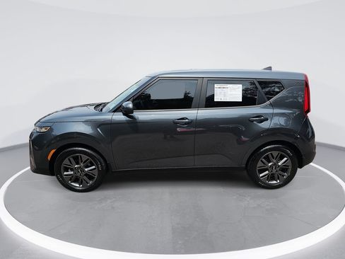 Used 2021 Kia Soul S FWD image 8