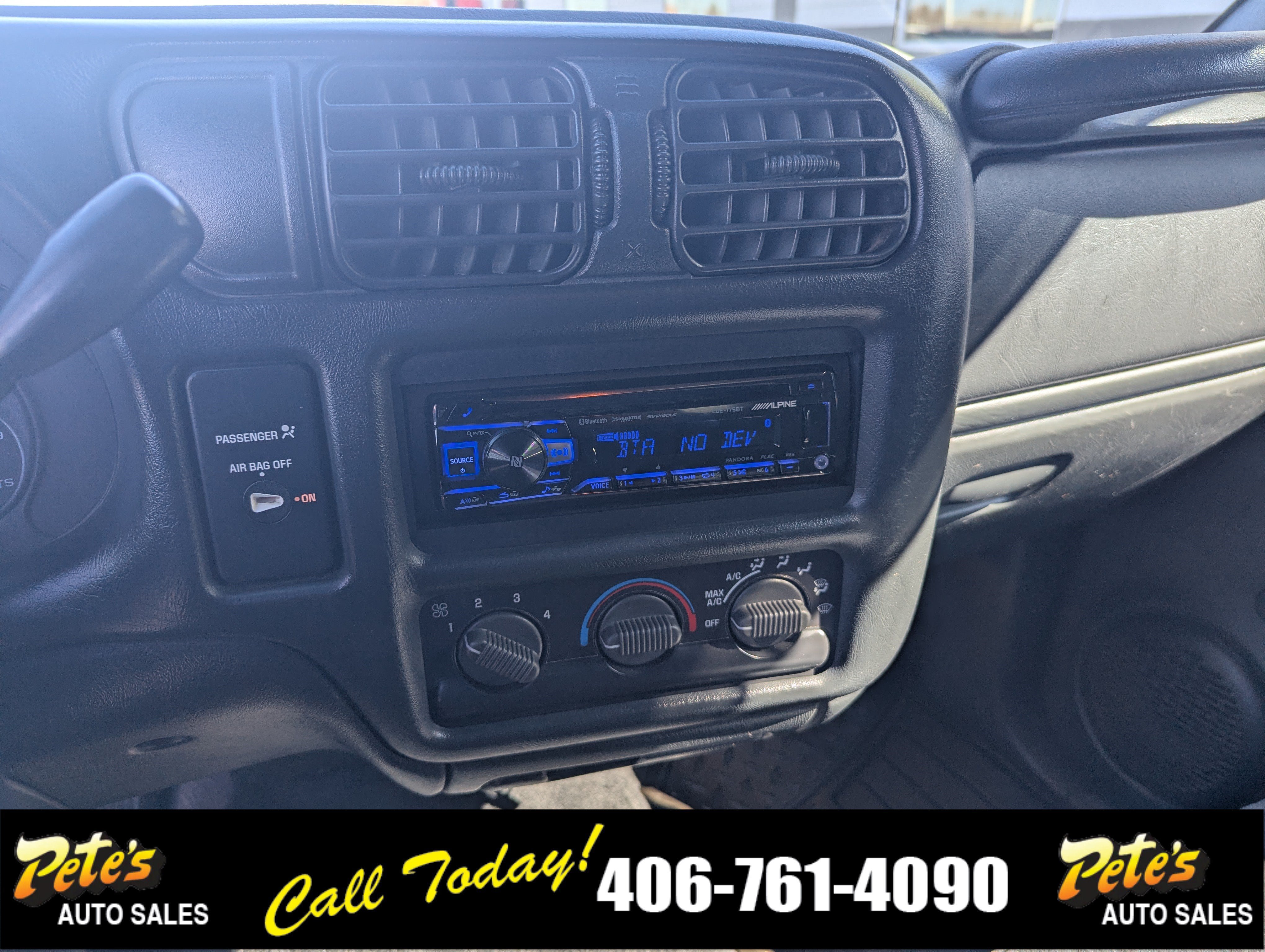 Used 2001 Chevrolet S10 Pickup LS w/ Preferred Equipment Group RWD image 19